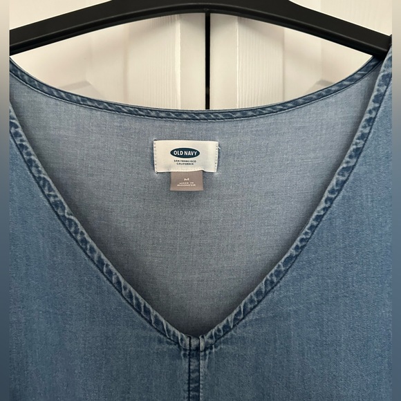 Old Navy 3/4 Sleeve, V-neck Light Denim Dress. Gently used. - Picture 3 of 11